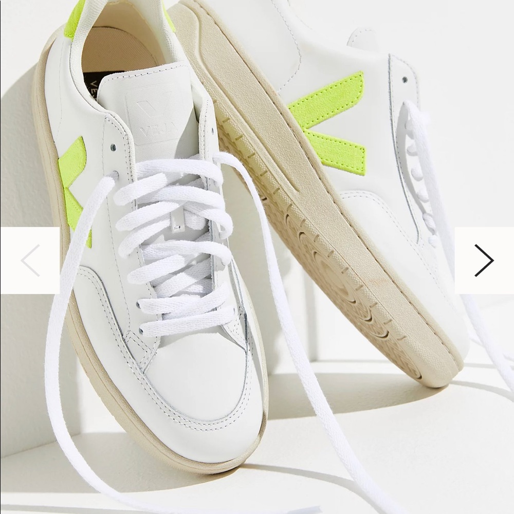 Free People Vega v-12 sneakers Fits size size 8/12